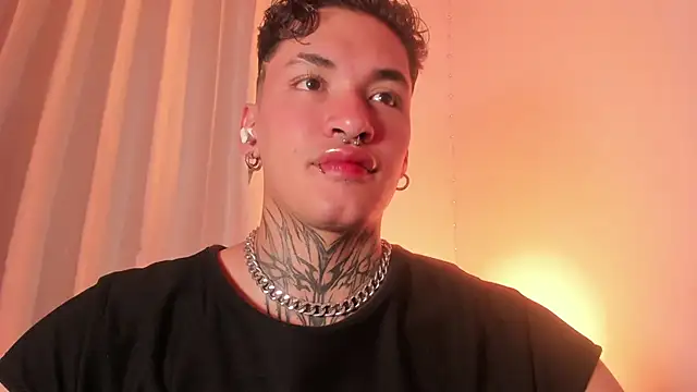 AlecBanne online show from December 21, 11:23 pm