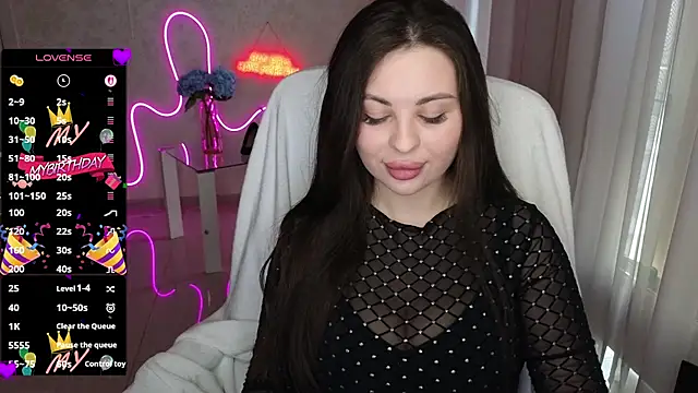 Deborah lowe online show from April 10, 3:50 pm