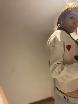 AfroditaWild online show from April 20, 3:20 am