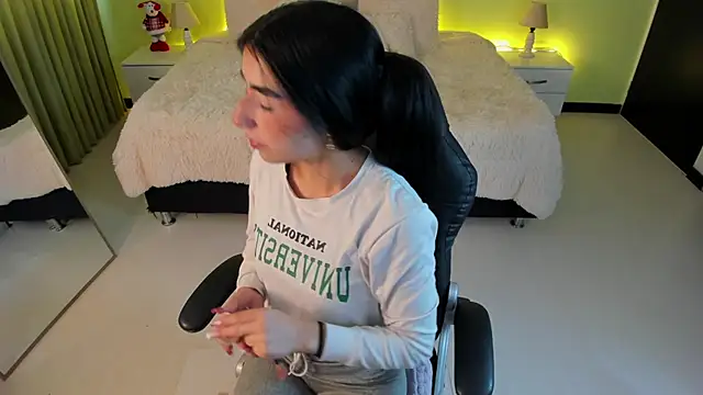 Celeste Rous   online show from January 7, 12:29 pm