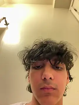 Snapshot of chatting on March 21, 6:51 am online show from March 21, 6:51 am