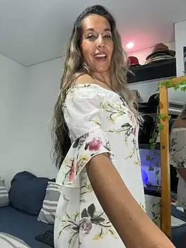 sandrafarrely online show from May 13, 1:03 am