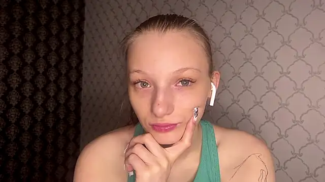 Cleonoth2o online show from March 8, 6:12 pm