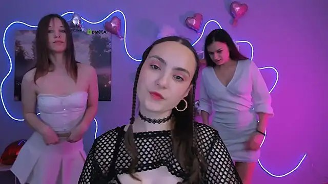 jenna elayne online show from February 19, 9:05 am