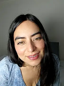 saasha Petit online show from March 2, 11:06 am