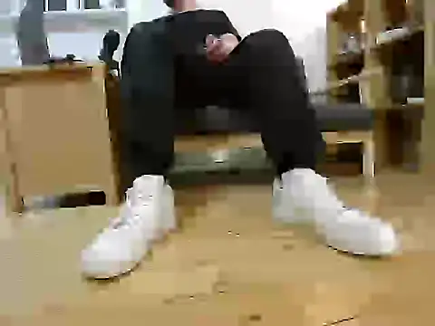 Snapshot of jonas_camboy chatting on January 7, 7:49 pm jonas camboy online show from January 7, 7:49 pm