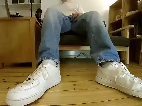 Snapshot of jonas_camboy chatting on February 9, 5:06 pm jonas camboy online show from February 9, 5:06 pm