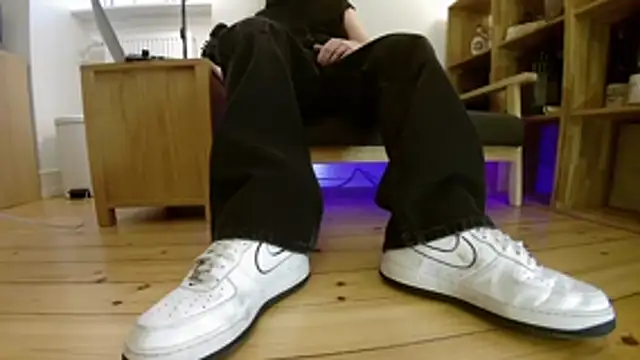 Snapshot of jonas_camboy chatting on February 20, 3:56 pm jonas camboy online show from February 20, 3:56 pm