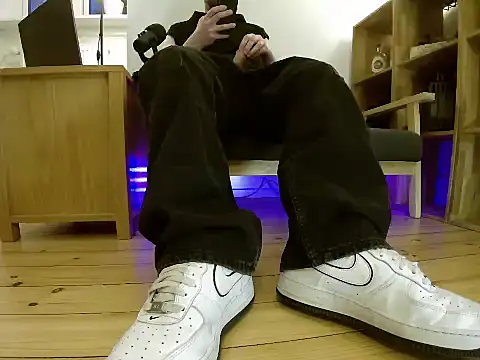 Snapshot of jonas_camboy chatting on March 3, 5:19 pm jonas camboy online show from March 3, 5:19 pm