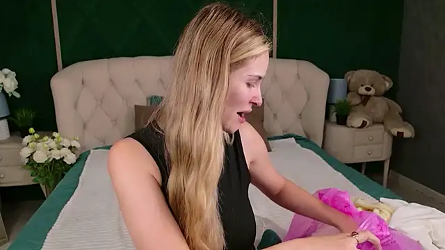 Lina Sinerz online show from July 21, 3:47 pm