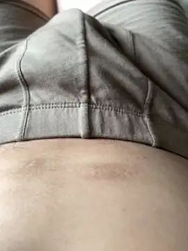 Snapshot of hairylittledic chatting on July 14, 12:13 am hairylittledic online show from July 14, 12:13 am