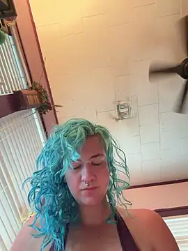 rosiebuddy online show from April 1, 9:12 pm