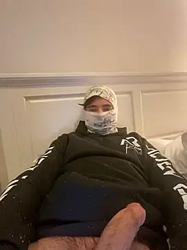 phantom898983 online show from March 10, 7:35 am