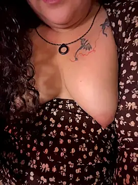 VanesssaMilf  online show from March 22, 1:42 am