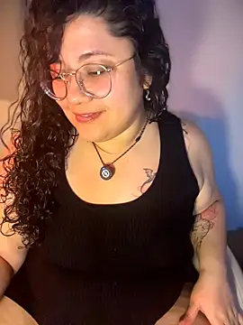 VanesssaMilf  online show from April 9, 3:28 am