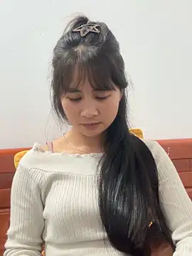 Him MountainGirl online show from March 27, 3:56 am