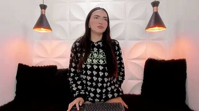 valeriecute18 online show from March 29, 11:54 am