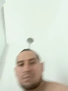 DarkOnebaki- online show from April 14, 7:25 am