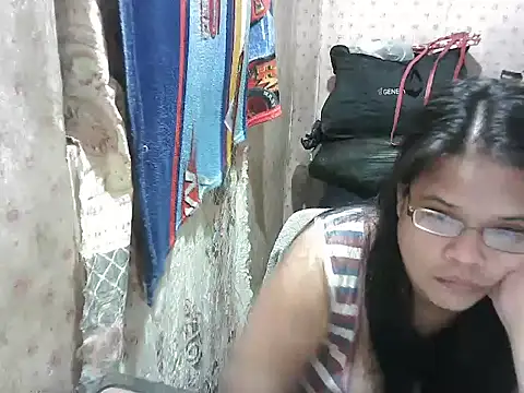 Hotty babe23 online show from December 14, 9:36 am