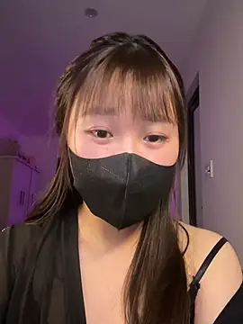 Snapshot of Miumeo20 chatting on July 7, 4:00 pm Miumeo20 online show from July 7, 4:00 pm