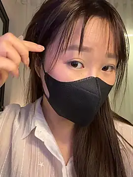 Snapshot of Miumeo20 chatting on July 24, 6:28 pm Miumeo20 online show from July 24, 6:28 pm