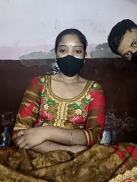 couplegk71 online show from February 11, 2:44 pm