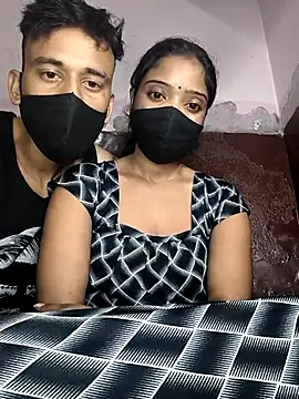 couplegk71 online show from February 14, 4:15 pm