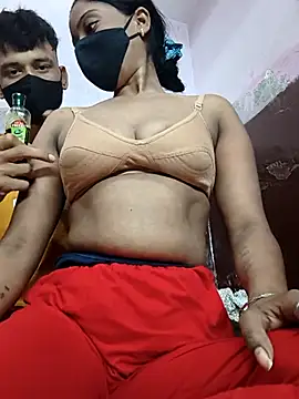 couplegk71 online show from February 19, 1:56 am