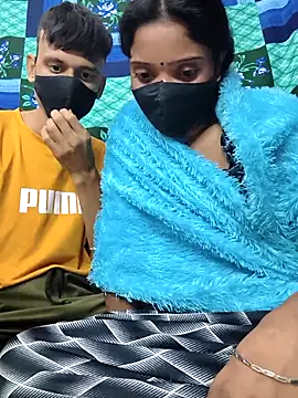 couplegk71 online show from February 21, 2:29 pm