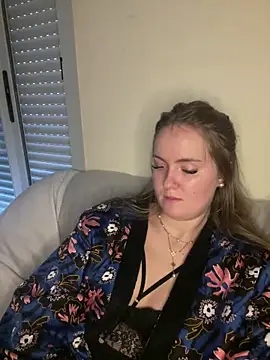 Snapshot of Vikml166 chatting on February 28, 8:59 am Vikml166 online show from February 28, 8:59 am