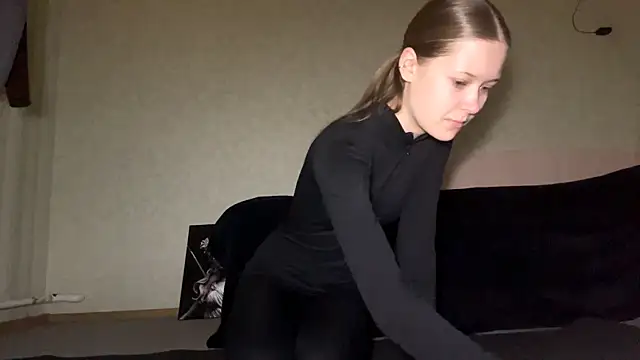 Snapshot of ZaidaSchwarten chatting on February 16, 5:14 am ZaidaSchwarten online show from February 16, 5:14 am