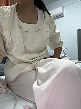 cmvoo online show from April 11, 11:14 am