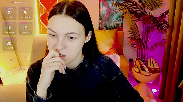 MaxinCarroll online show from February 12, 5:02 am