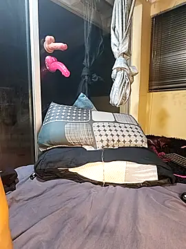 ChoklitBerryXX online show from March 9, 6:56 pm