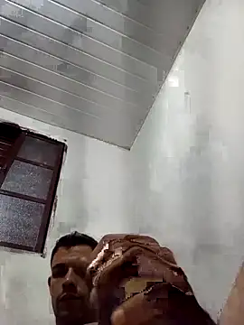 Snapshot of leobct555 chatting on March 23, 2:26 am leobct555 online show from March 23, 2:26 am