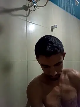 Snapshot of leobct555 chatting on March 27, 12:49 am leobct555 online show from March 27, 12:49 am