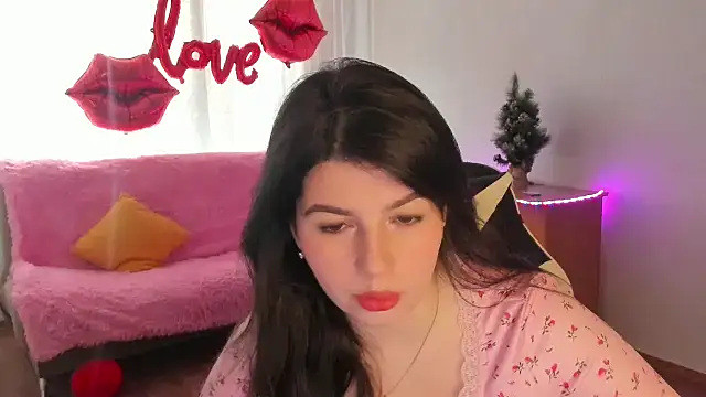 KisaModel online show from March 19, 8:07 am