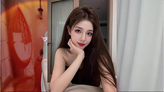 zizi-a online show from April 5, 1:19 pm