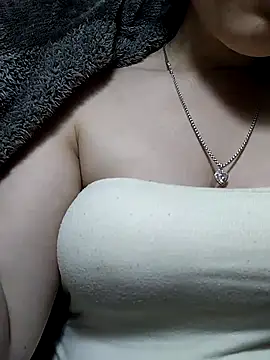 neko-nancy online show from April 14, 2:12 pm