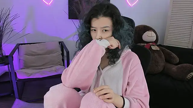 SirenMystiq online show from March 7, 7:16 am