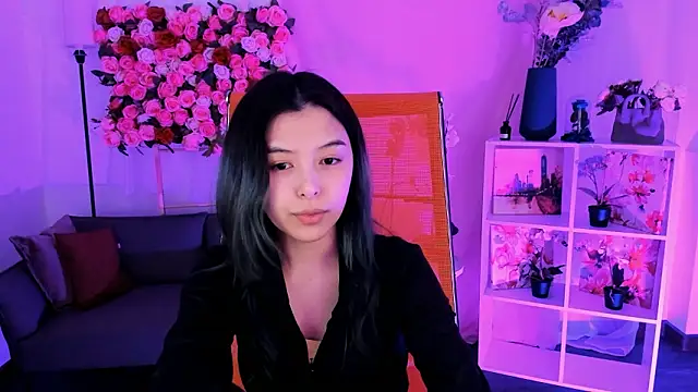 SirenMystiq online show from March 29, 7:25 pm