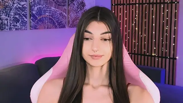 LilyShine  online show from February 21, 2:40 pm