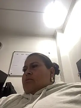 Snapshot of SayMarLuna chatting on July 10, 8:33 pm SayMarLuna online show from July 10, 8:33 pm