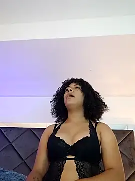 LunaaCurly online show from February 25, 7:23 pm