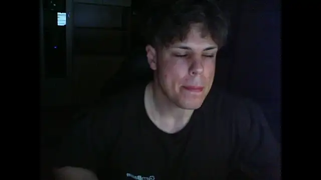 Snapshot of GymGuy0505 chatting on February 15, 8:16 pm GymGuy0505 online show from February 15, 8:16 pm