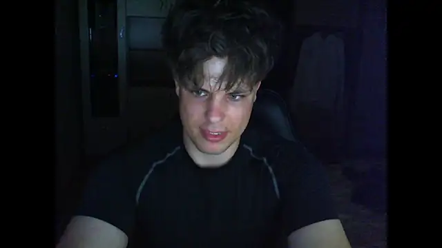 GymGuy0505 online show from May 5, 10:51 pm