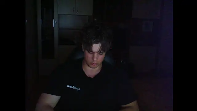 GymGuy0505 online show from May 23, 10:47 pm