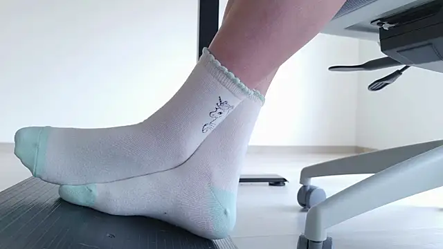 Snapshot of Feetbeth chatting on June 22, 5:43 pm Feetbeth online show from June 22, 5:43 pm