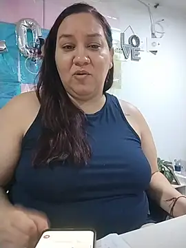 Snapshot of sharon_G chatting on June 25, 5:12 am sharon G online show from June 25, 5:12 am