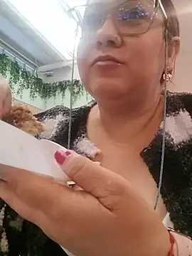 Snapshot of sharon_G chatting on July 2, 8:37 pm sharon G online show from July 2, 8:37 pm
